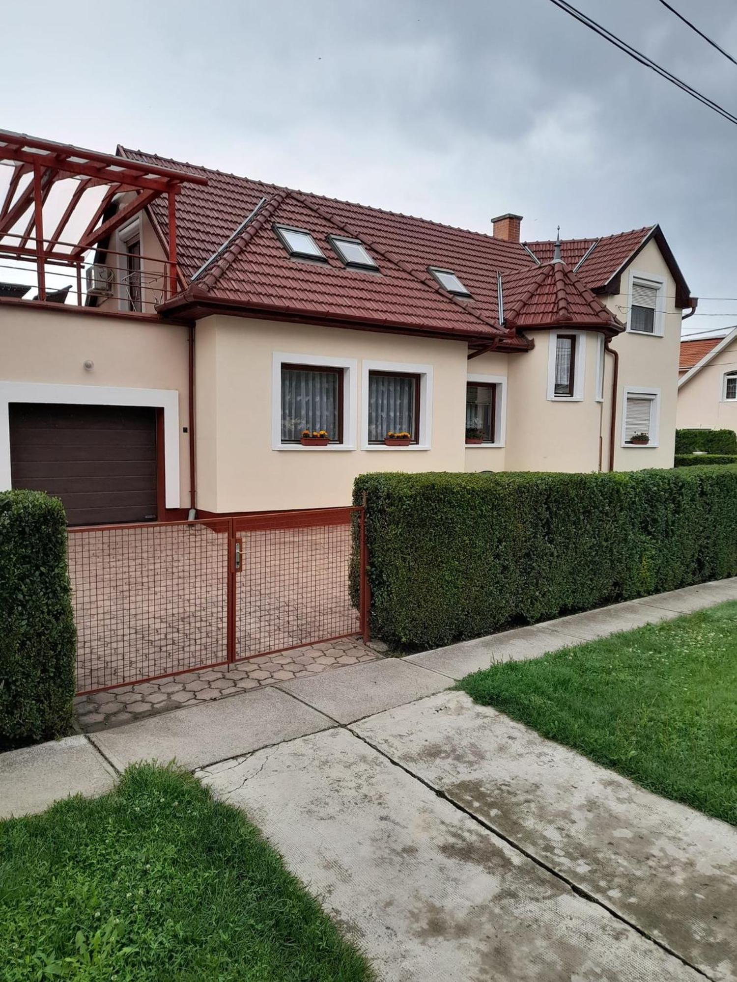 Ferienwohnung Karika Vendeghaz Hajdúszoboszló Exterior foto